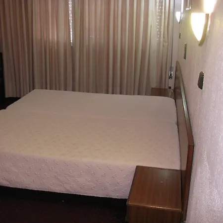 Hotel S. Gabriel 2*