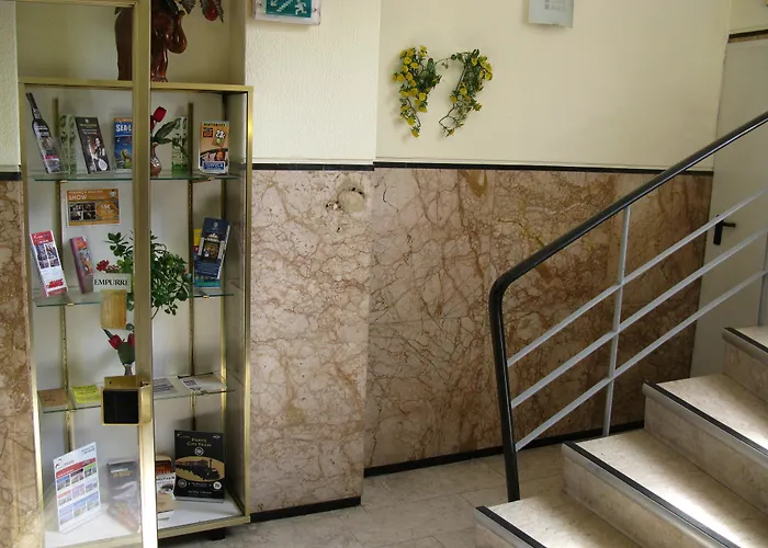 S. Gabriel 2* بورتو